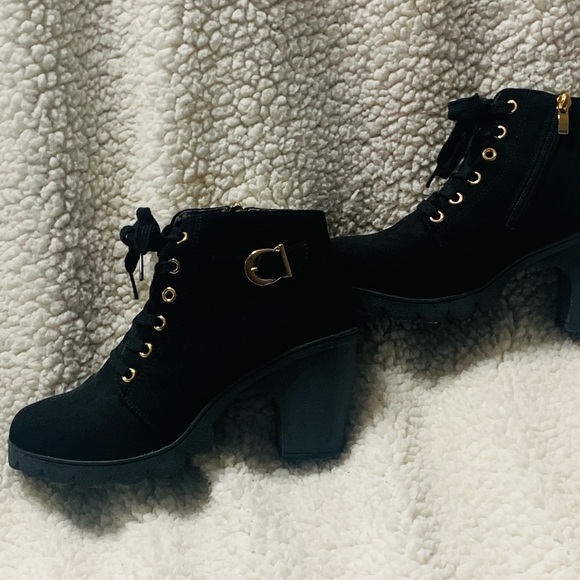 Heeled booties - Picture 5 of 5